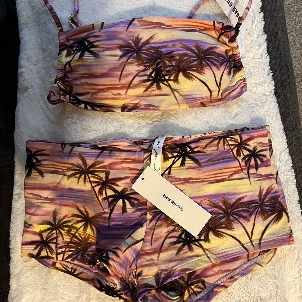 URBAN OUTFITTERS PALM TREE BOYSHORT BIKINI